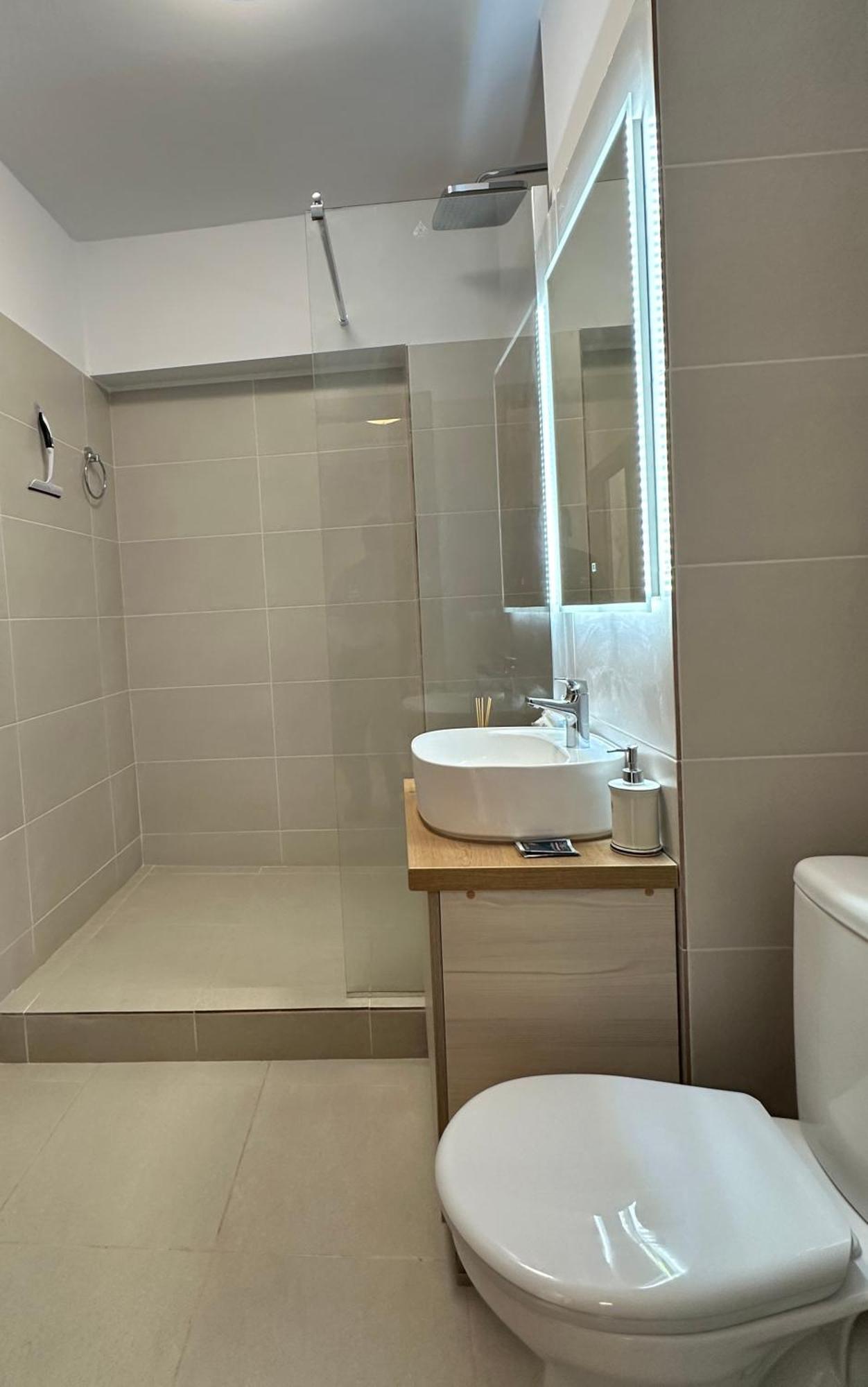 Garsoniera In Zona Garii Iasi Appartement Buitenkant foto
